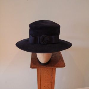 1980's Vintage Navy Kangol Fur Felt Wide Brimmed Hat